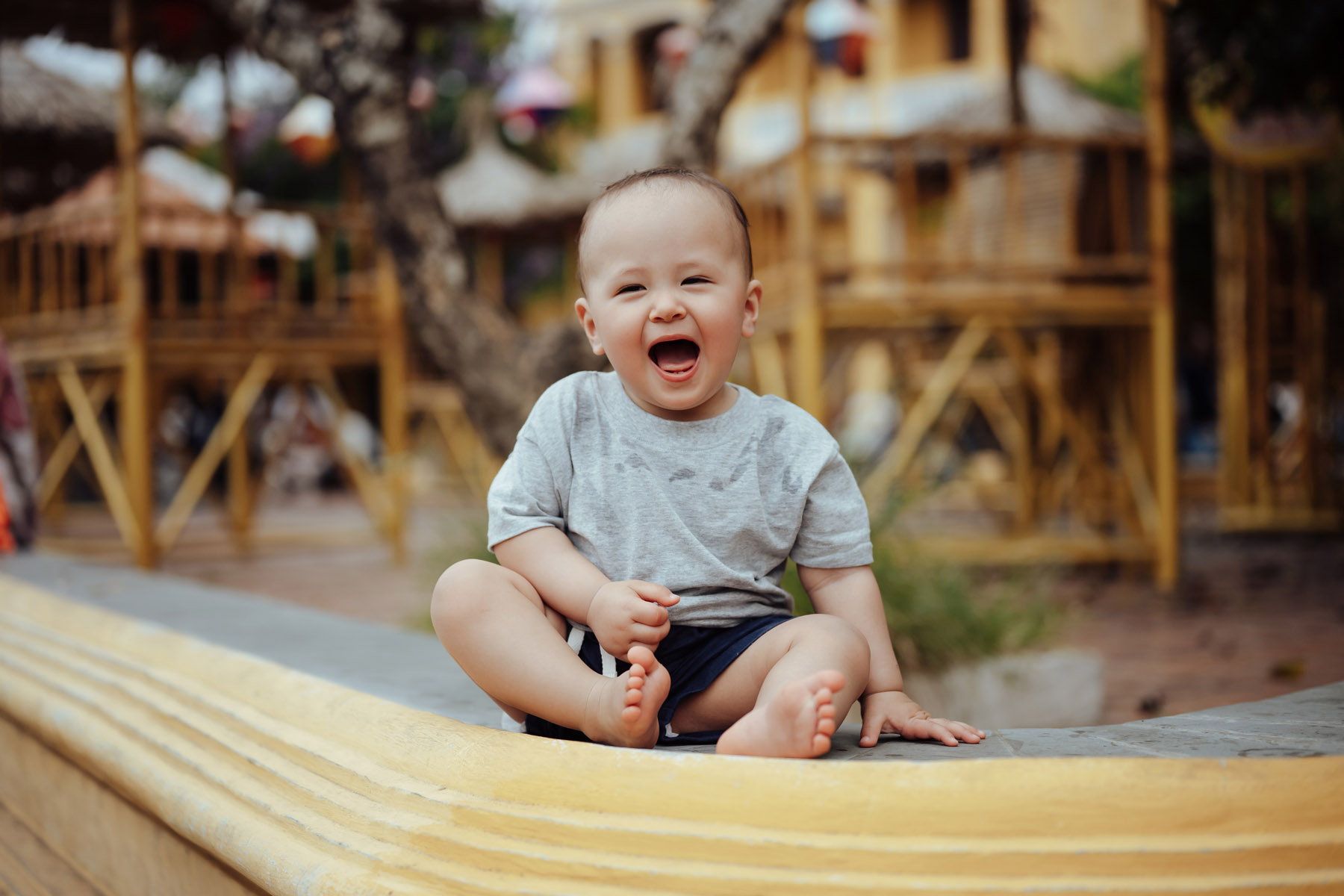 Lưu giữ tình yêu và tiếng cười tại Hoi An