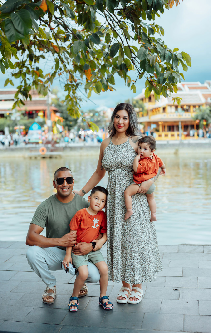 "Gia đình không cần lớn, miễn có đủ yêu thương"