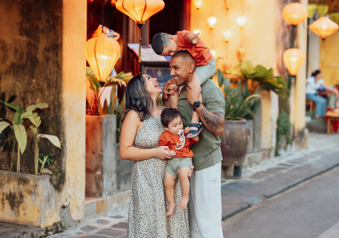 "Gia đình không cần lớn, miễn có đủ yêu thương"