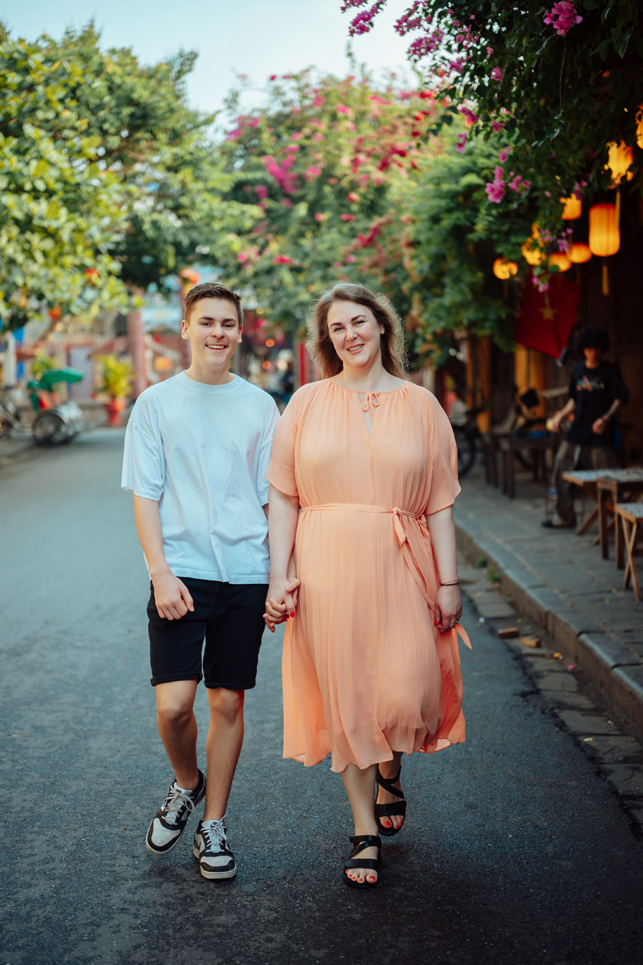 Cùng Nhau Dạo Bước Qua Hội An