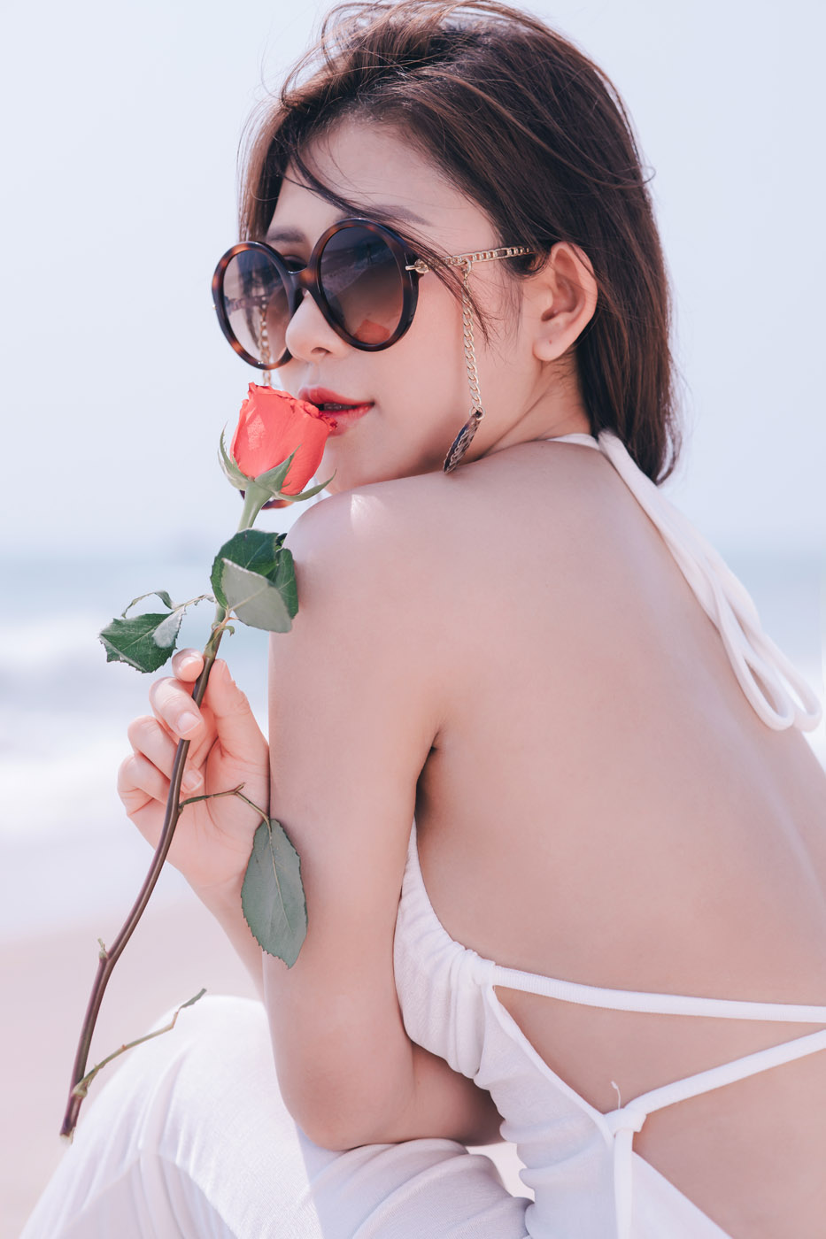 Biển Mỹ Khê - Mẹ & con gái