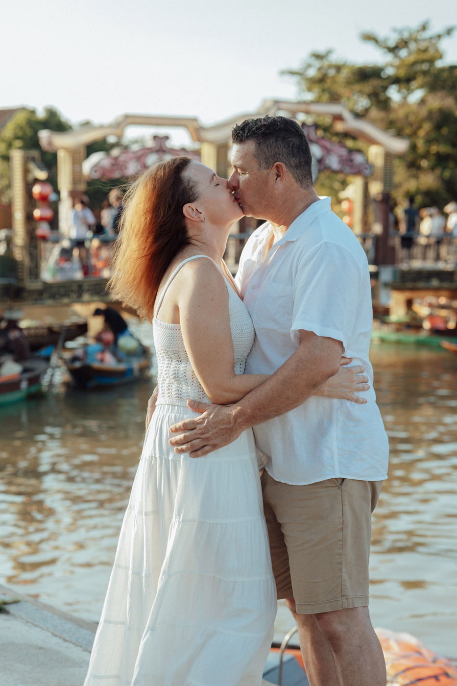 Tình yêu, tiếng cười và ánh nắng ở Hội An