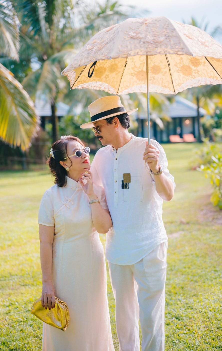 Biển vẫn xanh như ngày mình còn trẻ