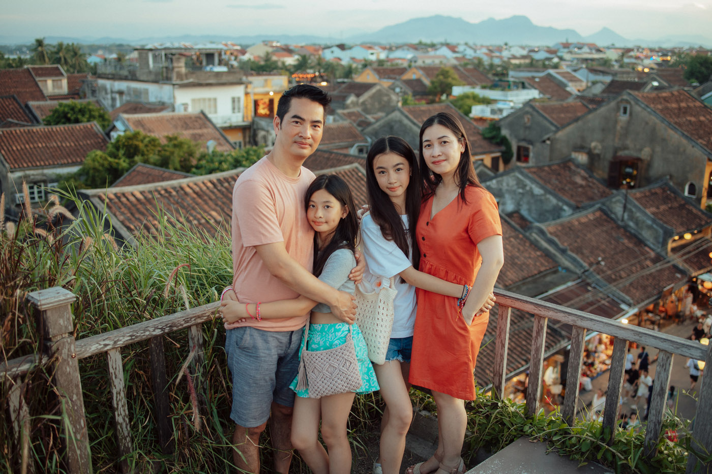 Cùng nhau đi qua những mùa yêu thương