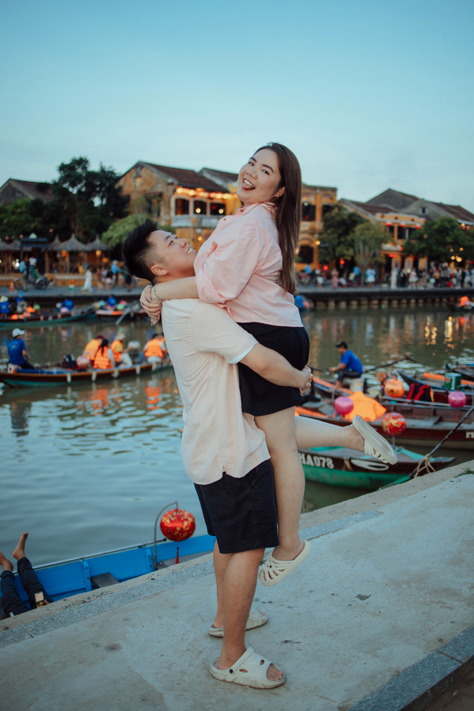 Một chiều vàng, hai người thương