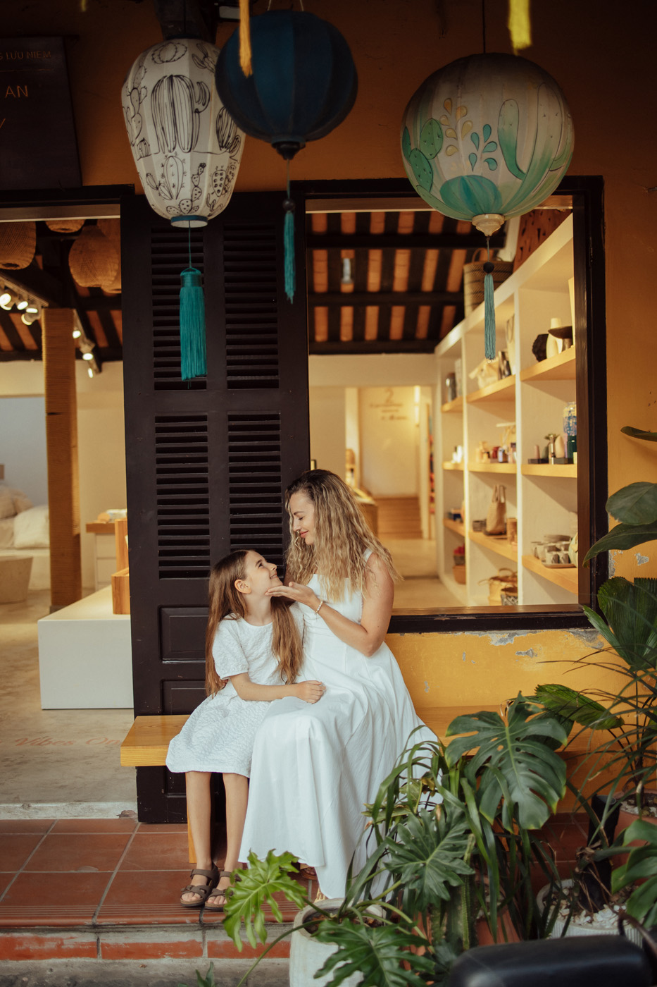 A little family afternoon in Hoi An. 🤍